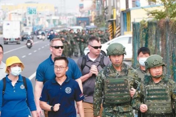 翼牛网 美防长前顾问建议“美军教官撤台”，台伪被迫找人“灭火”