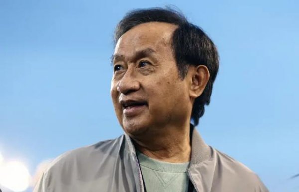 佳禾配资 3000亿登顶财富榜却遭抵制，首富家族的AB面