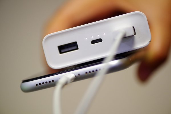 盛康优配优配 有境外间谍情报机关盯上共享充电宝，国安部提醒