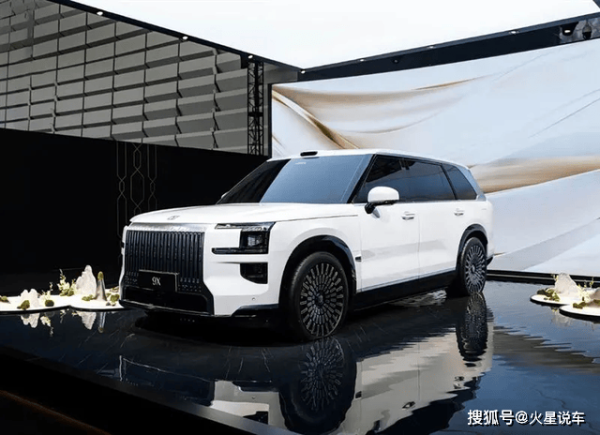 盈策略 车长5.2米配800V架构 零跑D19进军全尺寸SUV市场 性价比路线能否突围？